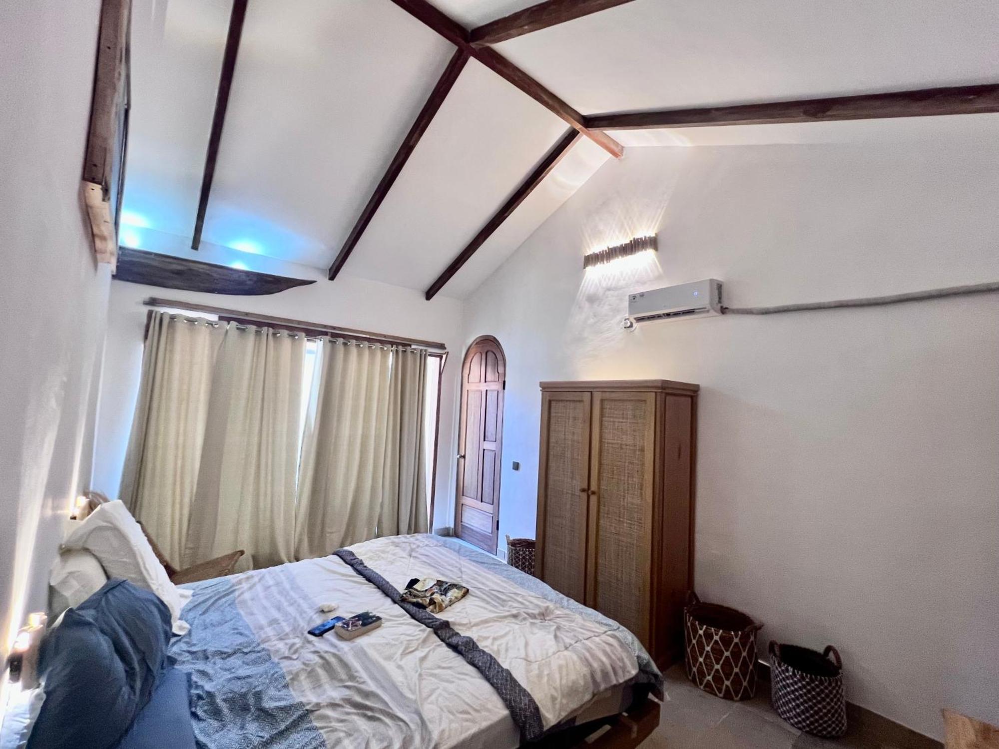 فندق Lances Right Surfhouse Katiet المظهر الخارجي الصورة